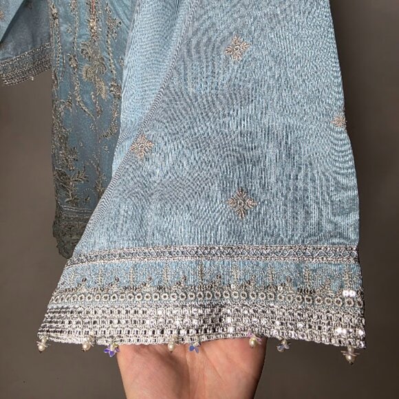 Sapphire Shalwar Kameez Pakistani / Indian Suit (3pcs) Small - Picture 5 of 8